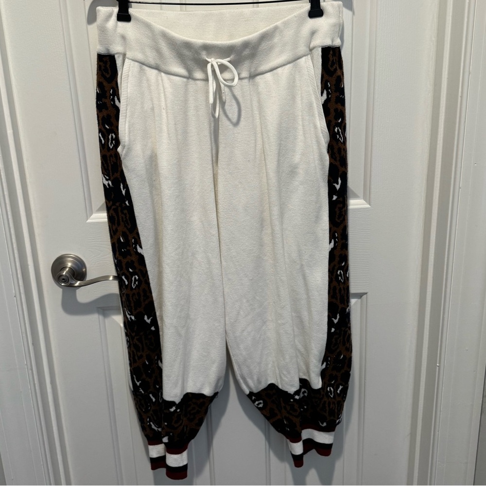Anthropologie White and Brown Colorblock Sweatpants Joggers Size L Petite